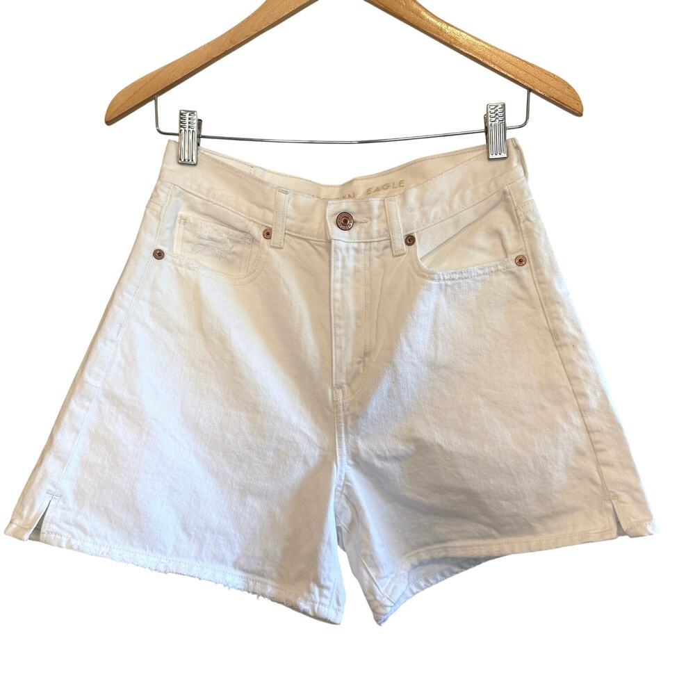 American Eagle Baggy Mom Short White Size 4